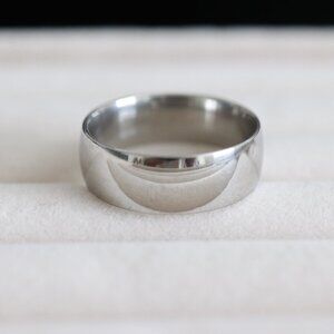 DS1 8mm Men/Women Round Edge Silver Wedding Band Ring Stainless Steel